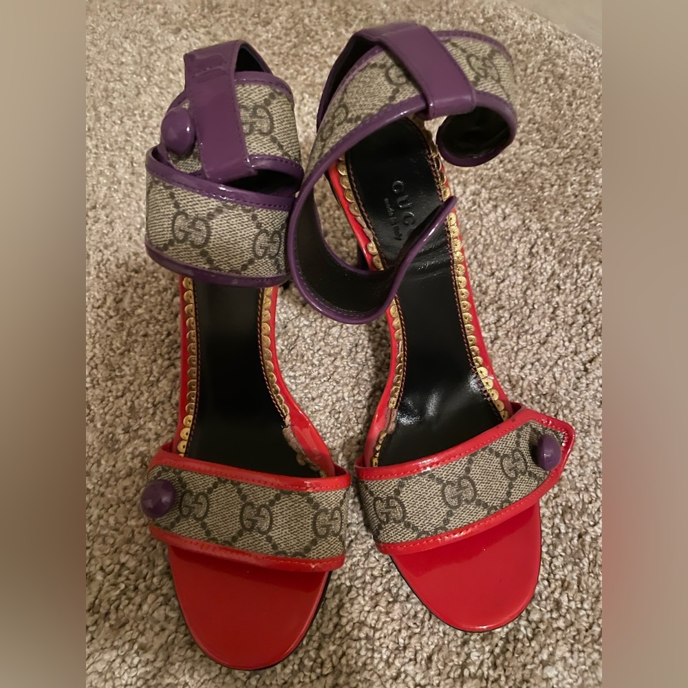 Gucci sandals. Pre loved. Great condition. Authentic